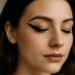 bat wing eyeliner dla opadajacej powieki 2 1