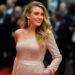 styl blake lively na czerwonym dywanie luksus i luz 2 1